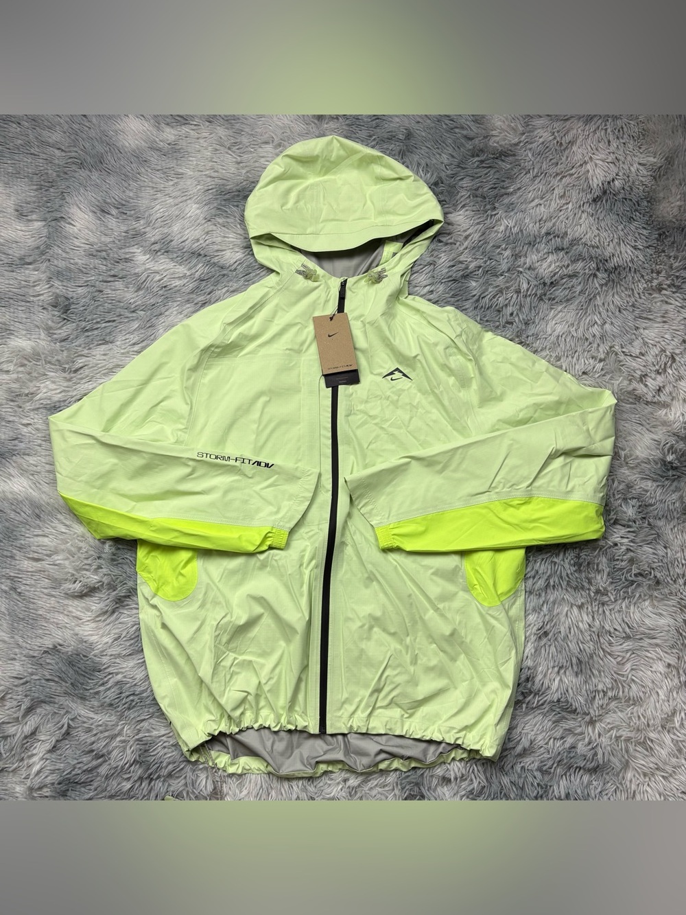 Nike Cosmic Peaks Storm-FIT ADV Running Jacket